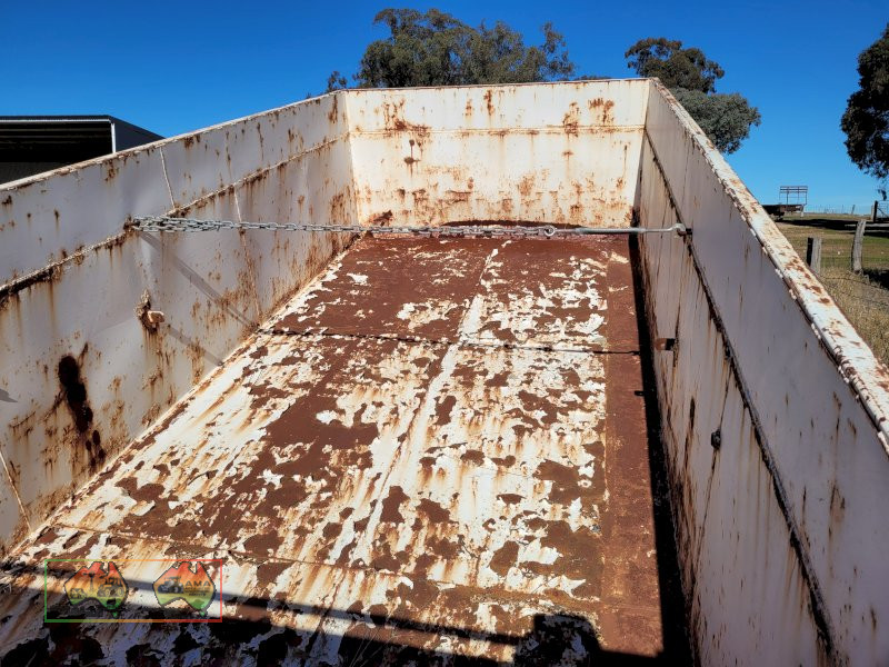 Solid Steel Grain/Gravel Bin - photo 3