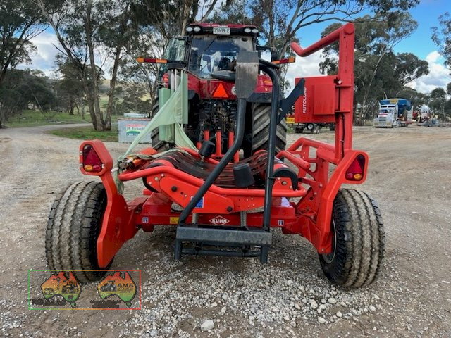 Kuhn RW 1610 e-twin silage wrapper - photo 3