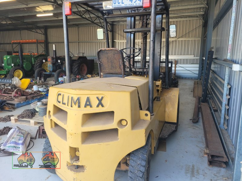 Climax 3.5 Ton Forklift - photo 2