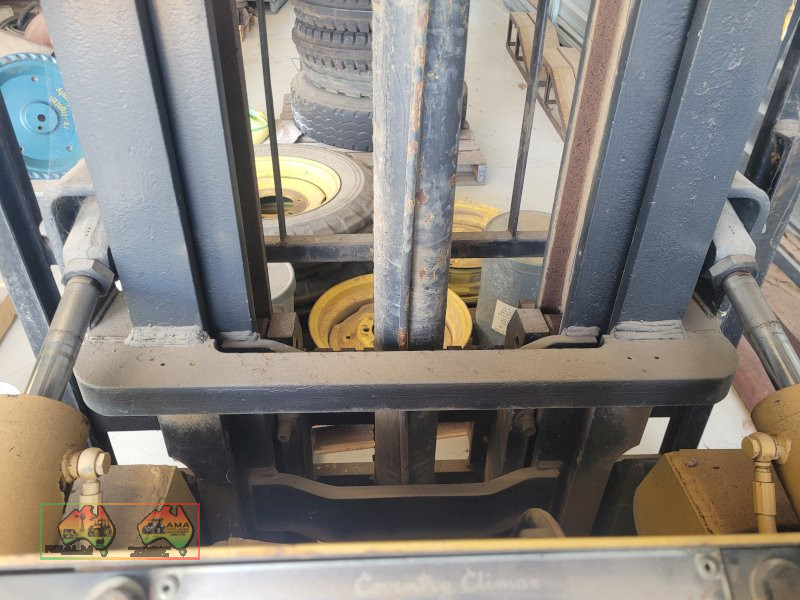 Climax 3.5 Ton Forklift - photo 12