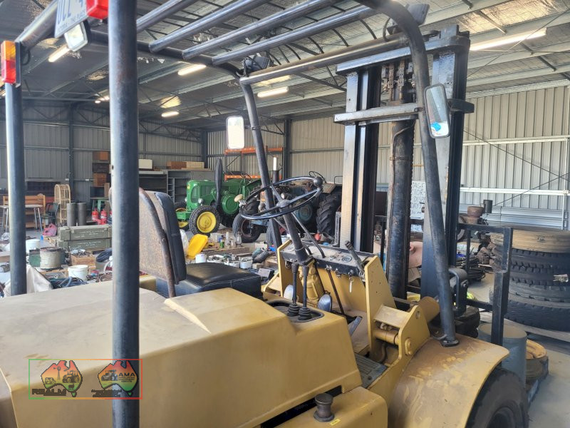 Climax 3.5 Ton Forklift - photo 9