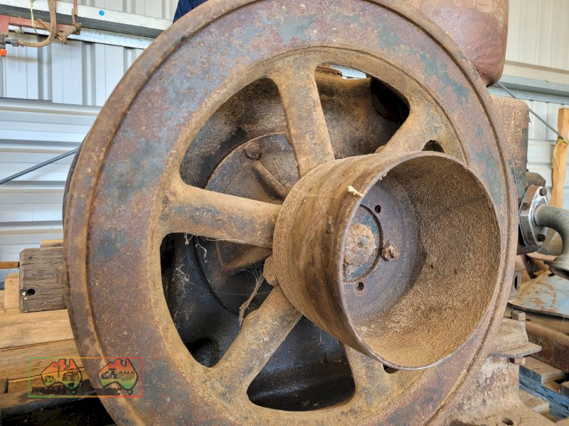 1932 McDonald Imperial Super Diesel Engine - photo 3