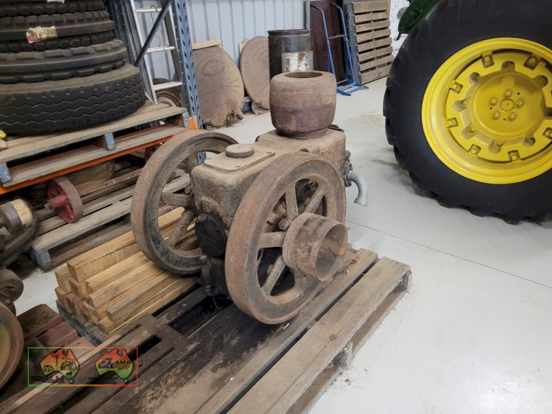 1932 McDonald Imperial Super Diesel Engine - photo 2