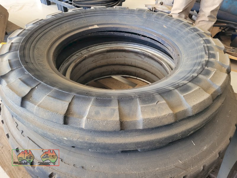 Used Dunlop Front Tractor Tyre (7.50 x 20) - photo 2