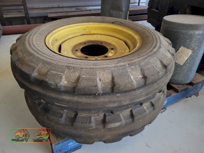 2x JD-Lanz Front Rims with 7.50x18 Dunlops