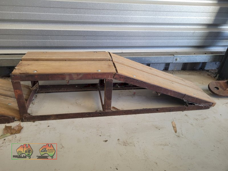 2x Car Ramps