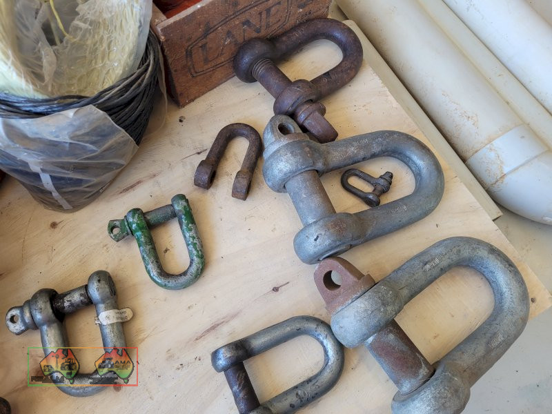 8x Assorted D-Shackles - photo 4