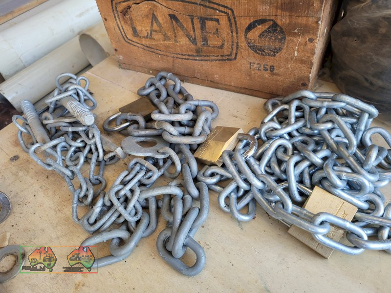 Gate Chains, Latches & Padlocks - photo 2