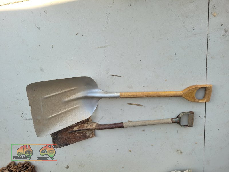 Grain Shovel, 2 Spades & Pitch Fork - photo 3