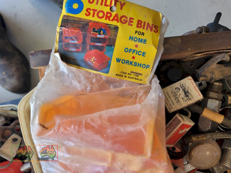 Box of Assorted Sundries - photo 5