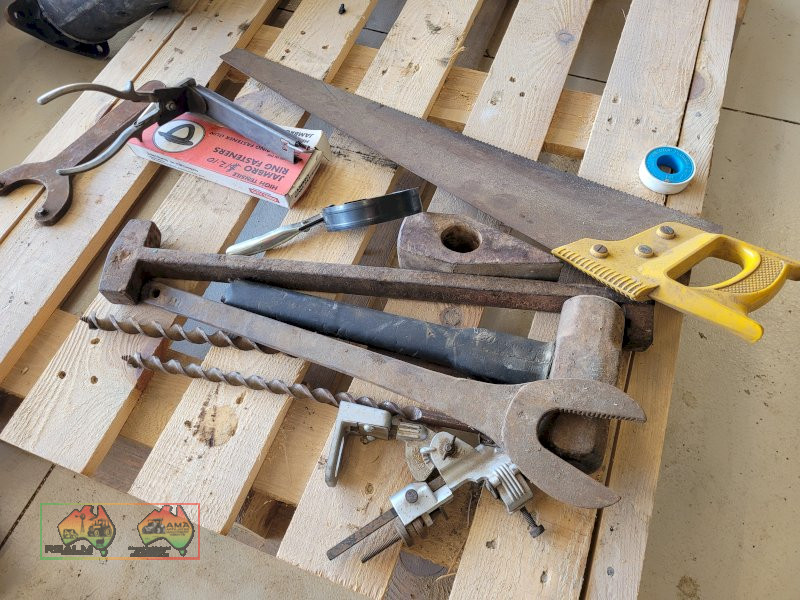 Assorted Tools & UHF Cable - photo 3