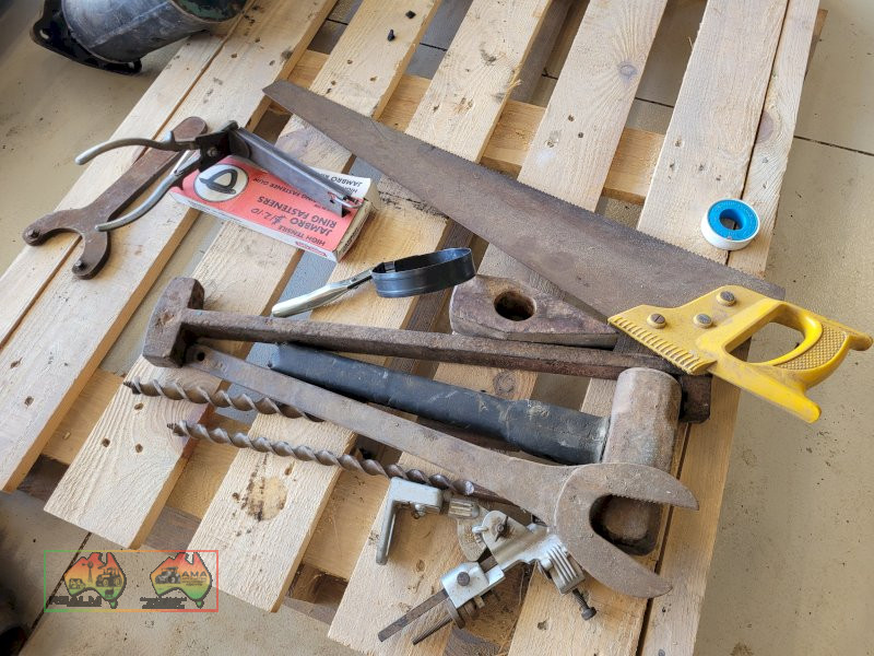 Assorted Tools & UHF Cable - photo 2