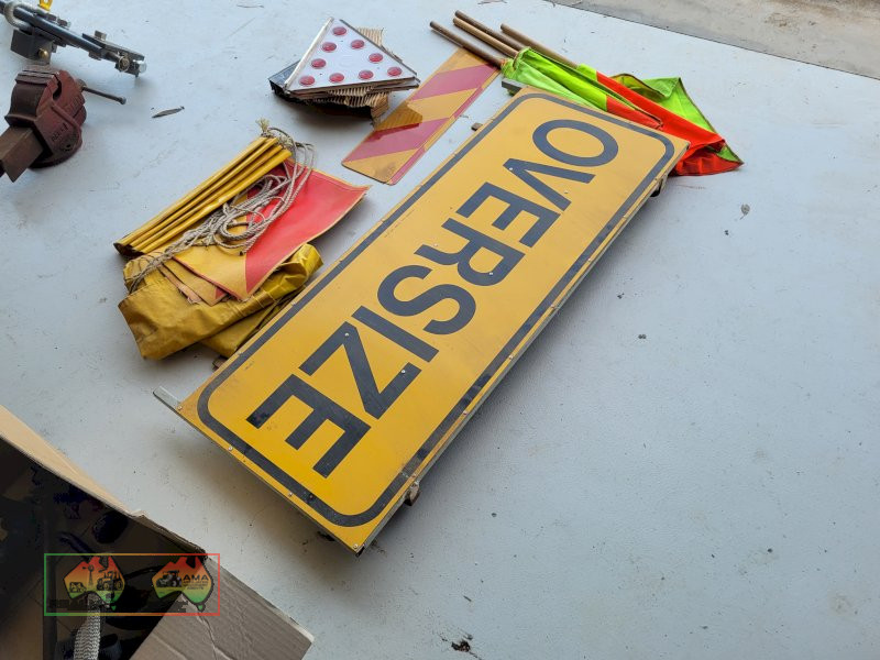 Truck Safety Signs & Flags - photo 4