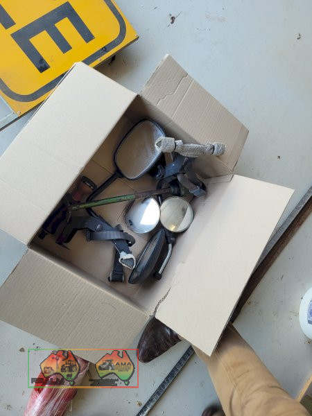 Box of Automotive Mirrors - photo 4