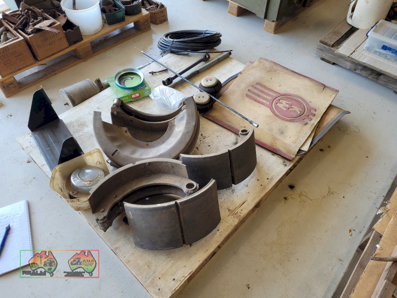 Assorted Truck Sundries - photo 4