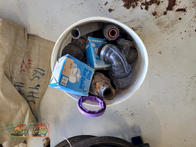 Poly Pipe Fittings (No.1)