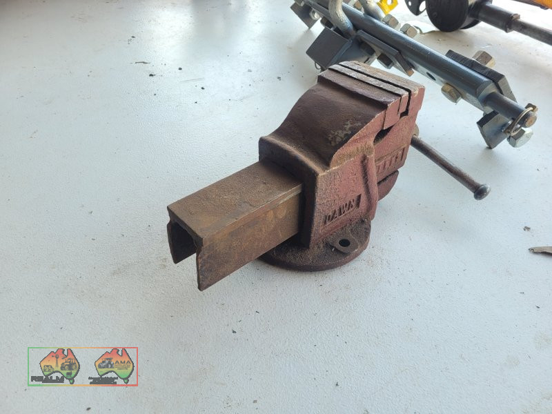 H/duty Cast Iron Bench Vise - photo 3