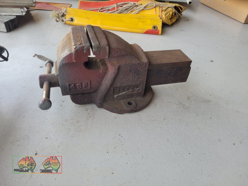 H/duty Cast Iron Bench Vise