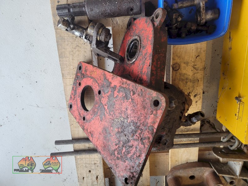 Tractor PTO Hyd. Porta-pack (Slight spline damage) - photo 2