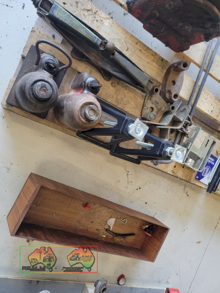 3x Jacks & Jack  Stands