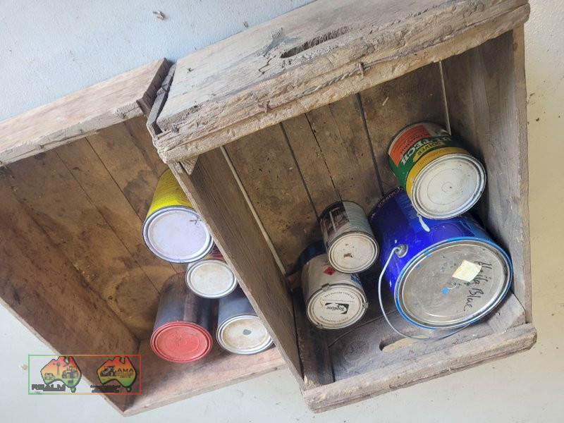 2x Boxes of Paints - photo 2