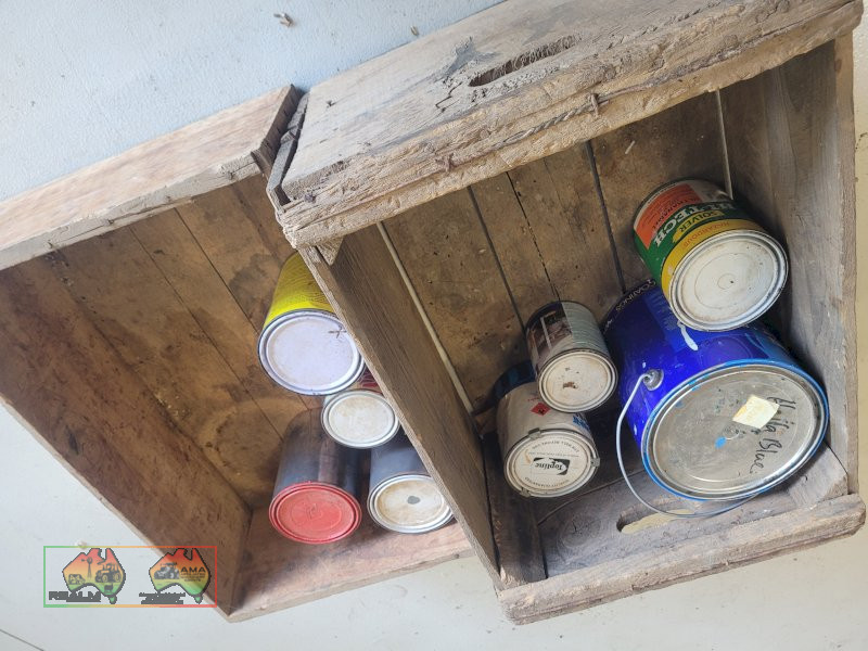 2x Boxes of Paints - photo 3
