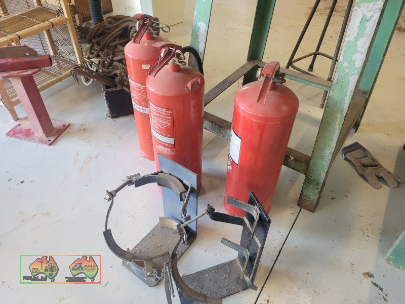 3x Fire Extinguishers