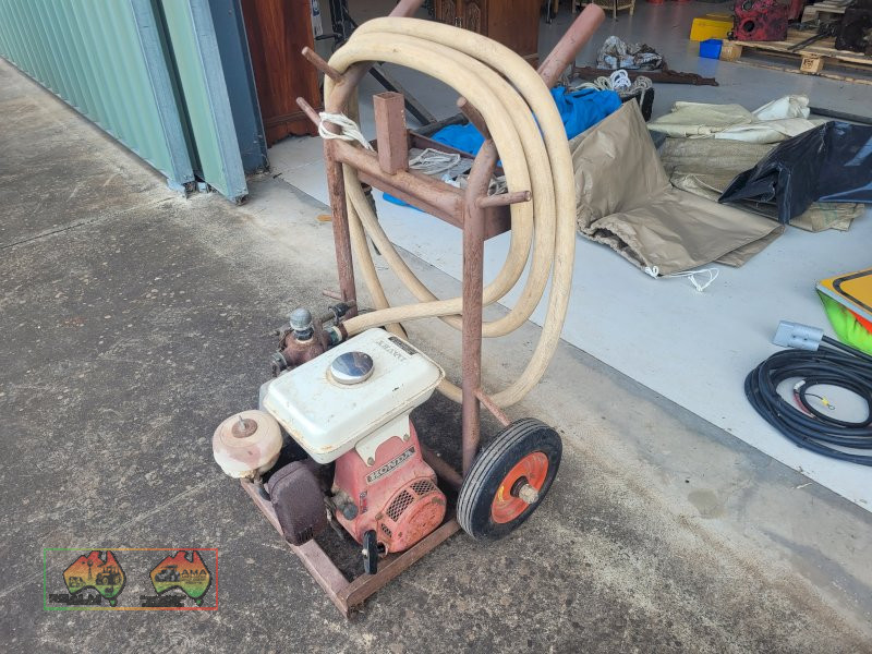 Honda Davey Pump on Trolley with Hoses - photo 4