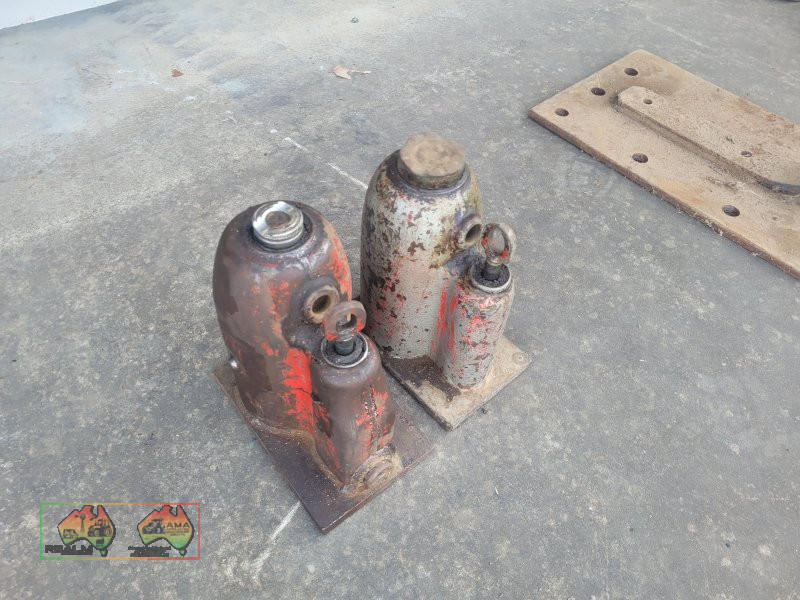 2x Hydraulic Truck Jacks - photo 2