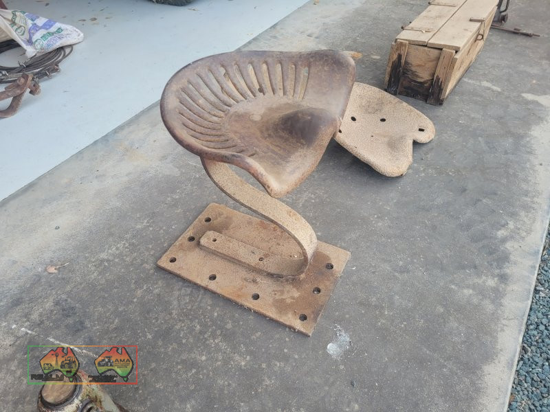 Cast Iron Tractor Seat on Stand - photo 2