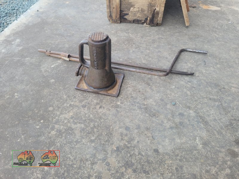 Original Screw Jack with Handle - photo 3