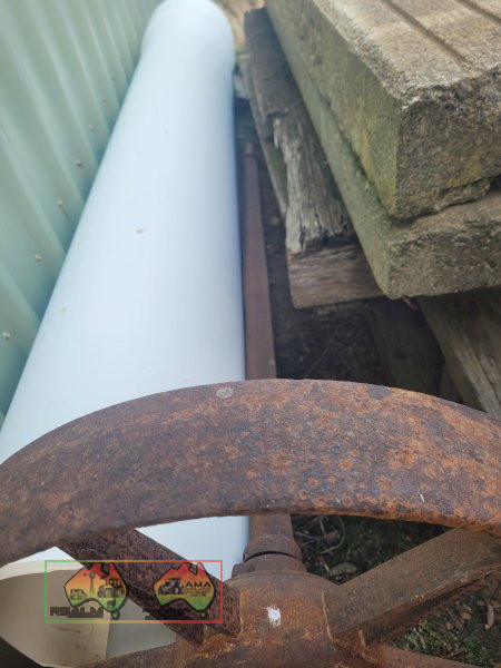 Riveted Iron Wheel & Axle - photo 3