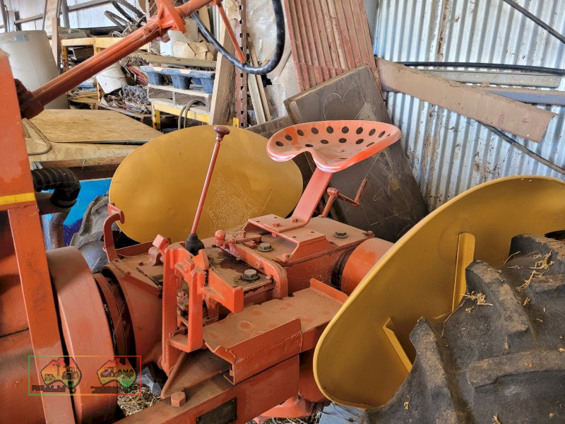UNIQUE 3 Wheel Newman WD2 Diesel Tractor (Kyabram Vic) - photo 10
