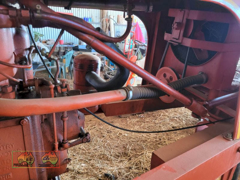 UNIQUE 3 Wheel Newman WD2 Diesel Tractor (Kyabram Vic) - photo 14