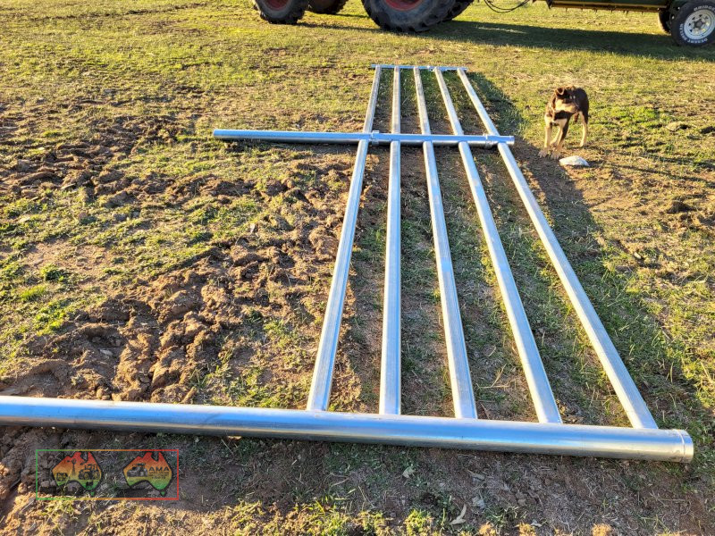 New Galv. Entrance Panel & Gate (Complete) - photo 3