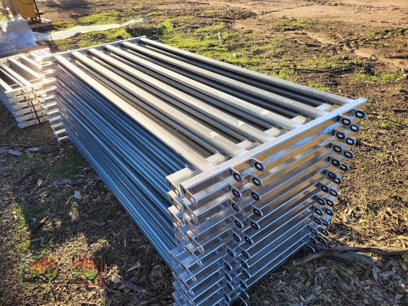 New Galv. 8ft Sheep Panels - photo 3