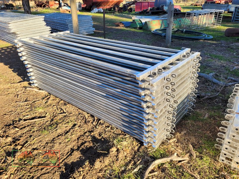 New Galv. 8ft Sheep Panels - photo 4