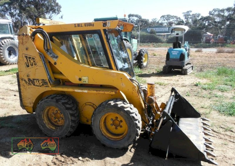 JCB 165 skid steer Loader - photo 2
