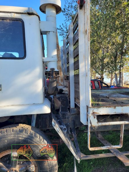 1978 IH Acco 1810B Tip Truck - photo 6