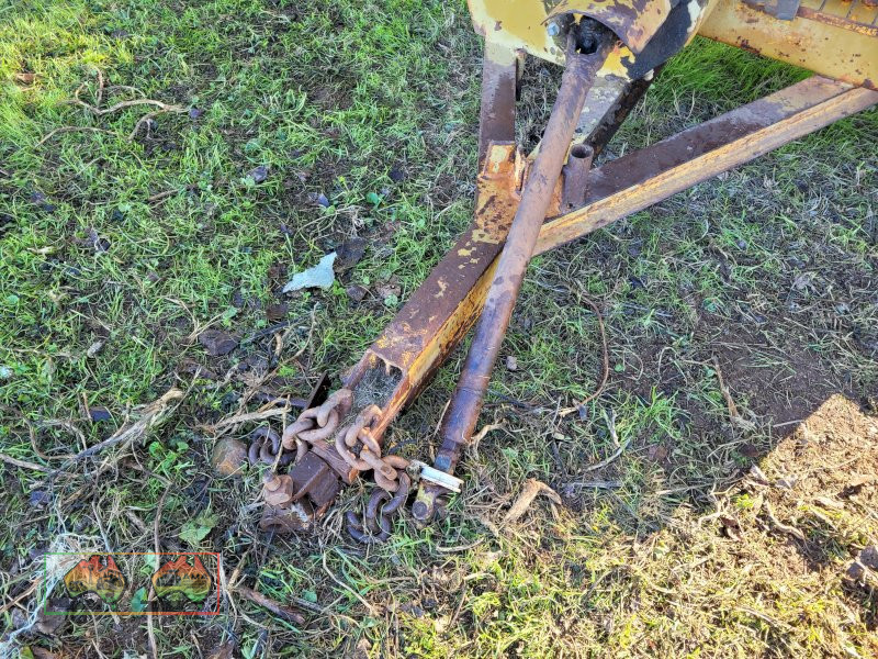 Trailing Backhoe with PTO Pump - photo 5