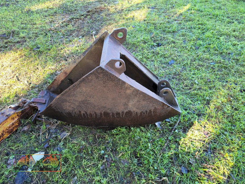 Trailing Backhoe with PTO Pump - photo 9