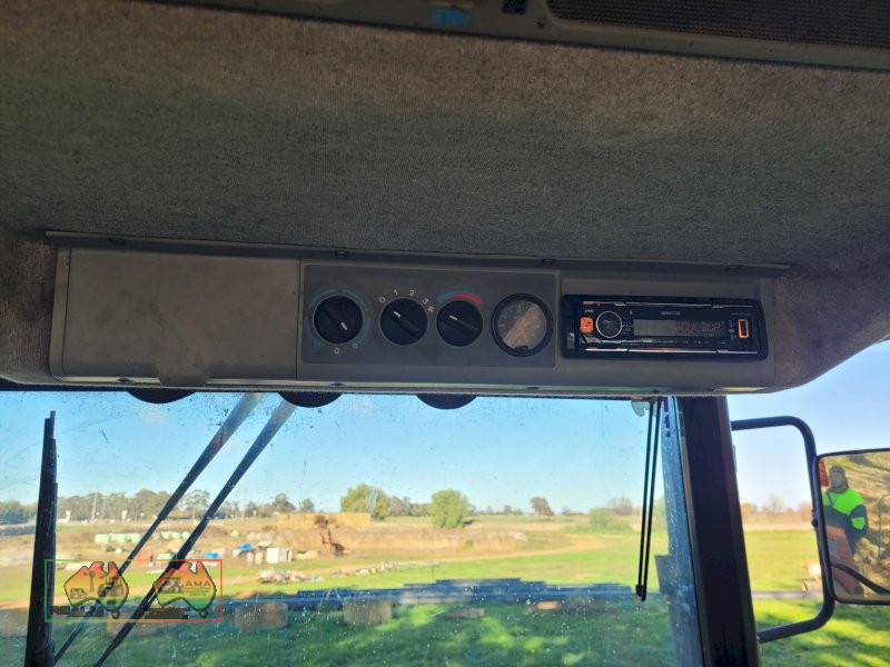 1995 MF-6170 MFWD Tractor - photo 17