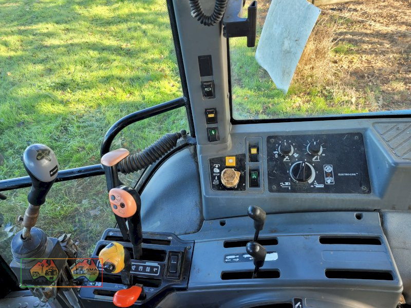 1996 New Holland 7840 with Challenger FEL - photo 9