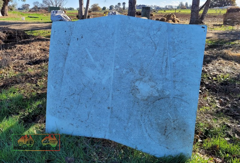 Holden WB Ute Bonnet - photo 2