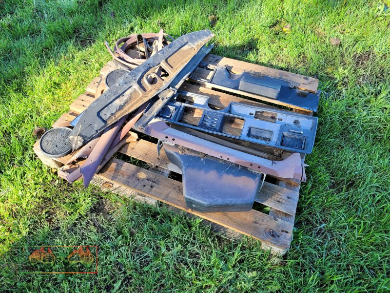 Holden WB Dash & Sundries - photo 3