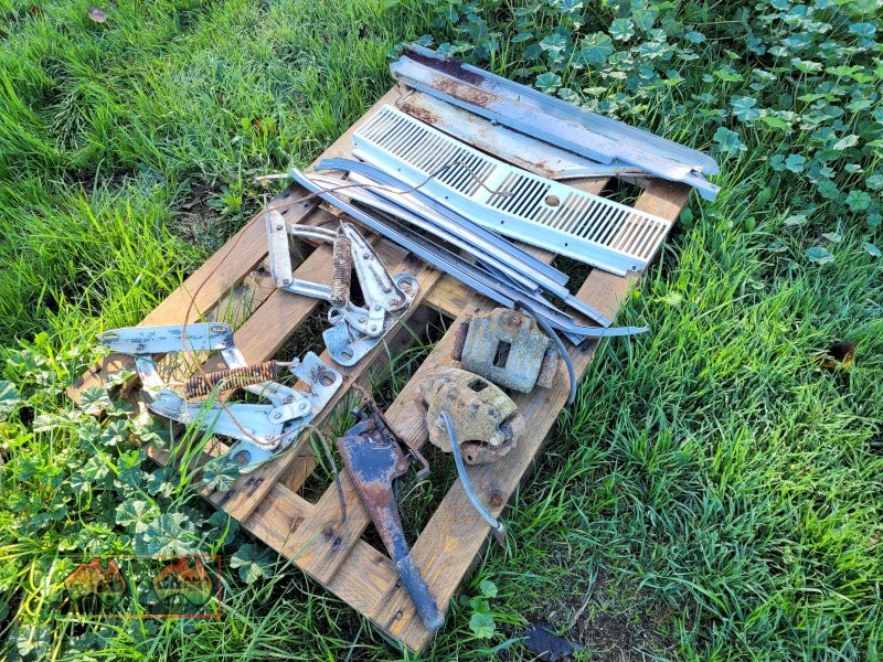 Holden WB Bonnet Hinges, Wiper Panel, Disc Brake Calipers etc... - photo 2