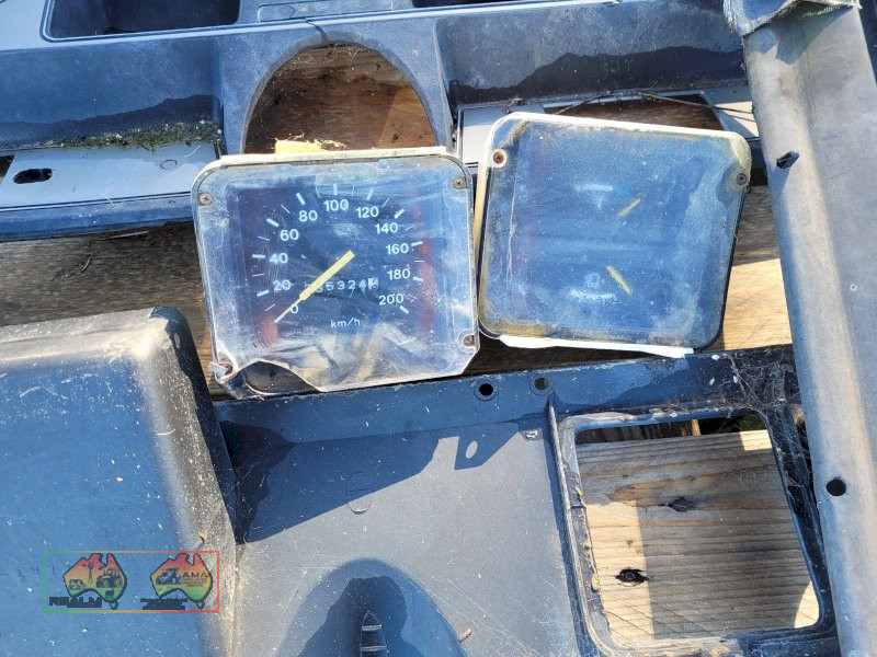 Holden WB Dash & Sundries - photo 4