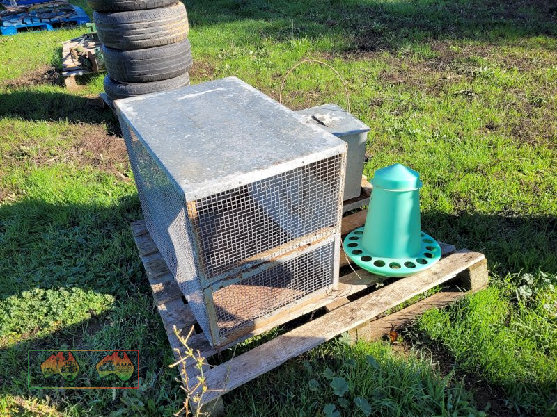 Chook Pen & Feeders - photo 2