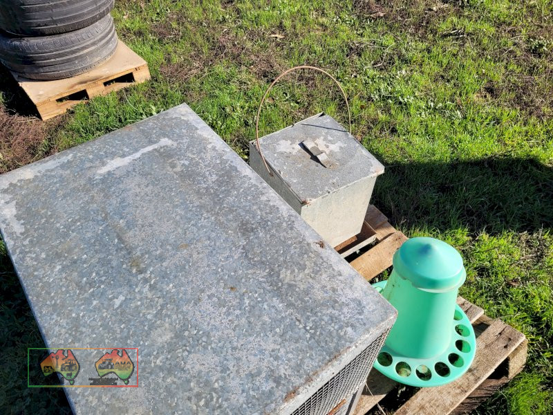 Chook Pen & Feeders - photo 3