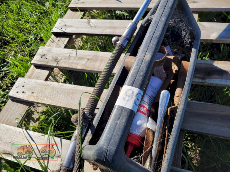 Sheep/Shearing Accessories (Dagging shears, Ring applicator etc..) - photo 4